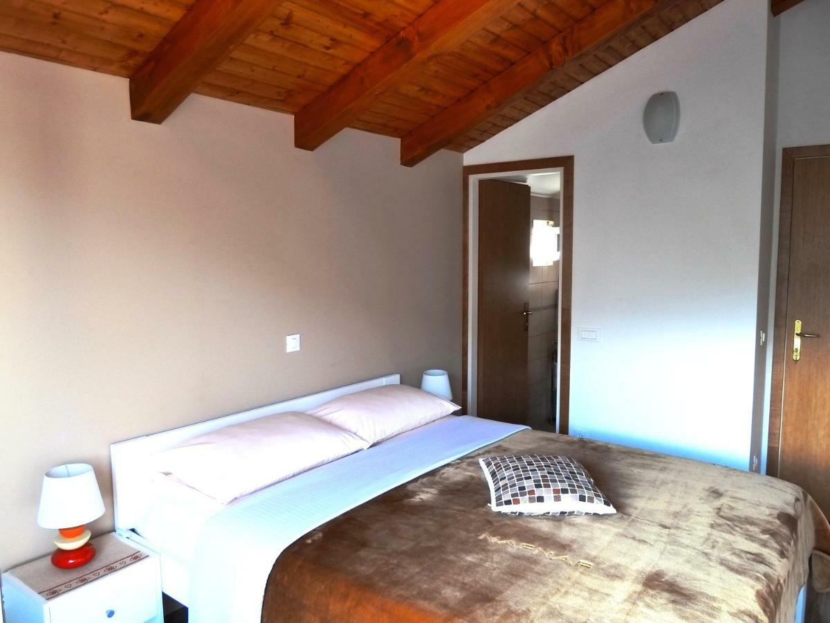 Nice Apartment & Room In קאבטאט מראה חיצוני תמונה